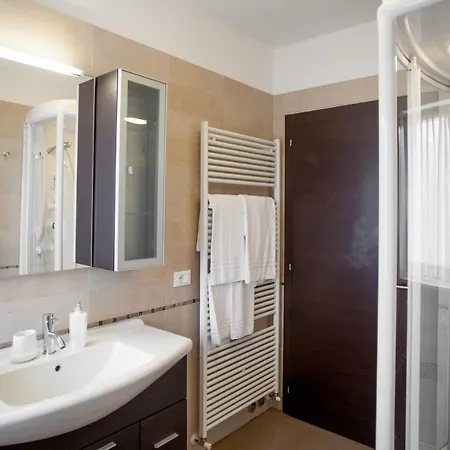 Appartement Modern And Elegant